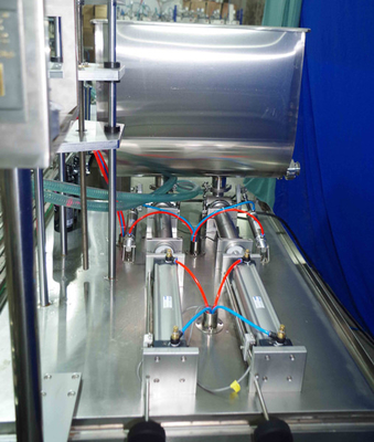 Hohe Genauigkeit automatisierte Flaschen-Füllmaschine mit Leistungsaufnahme der geringen Energie